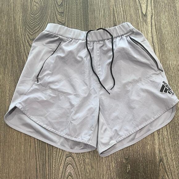 Adidas Womens Shorts Athletic Shorts Zipper Pockets Elastic Waist Gray Size S 5" - Picture 1 of 7